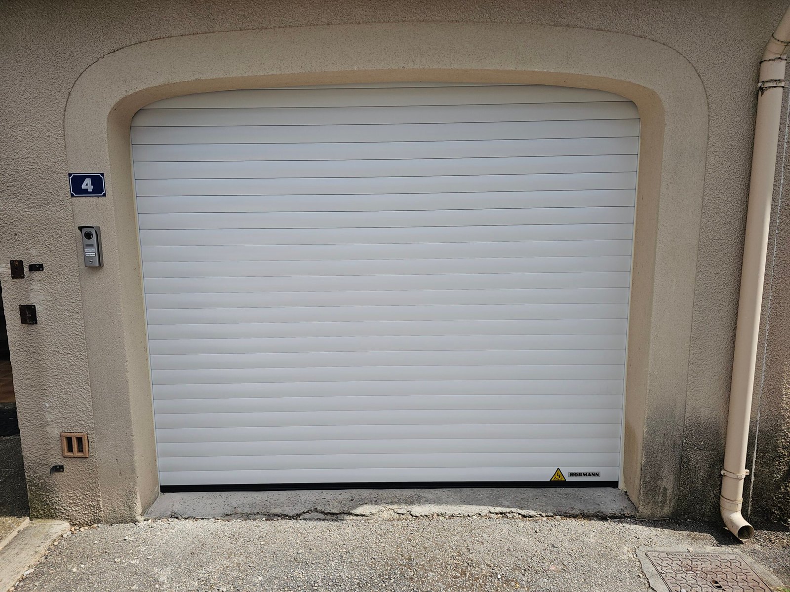 Porte de garage enroulable Menuiseries Garcin Porte de garage enroulable Menuiseries Garcin